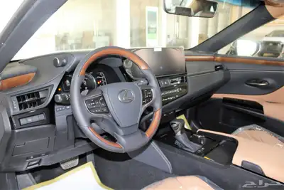 لكزس - ES300 Bh هايبرد - 2024 - نص فل - خليجي 5