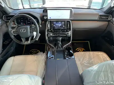 لكزس LX600 2025 New 7