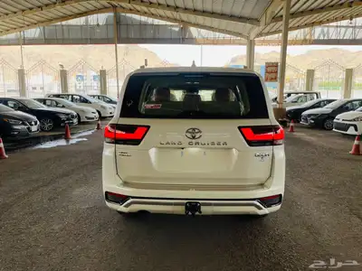 لاندكروزر 2025 L4 اصفار 5
