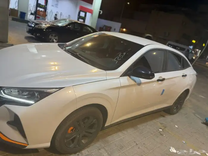 دونغ فينغ 5