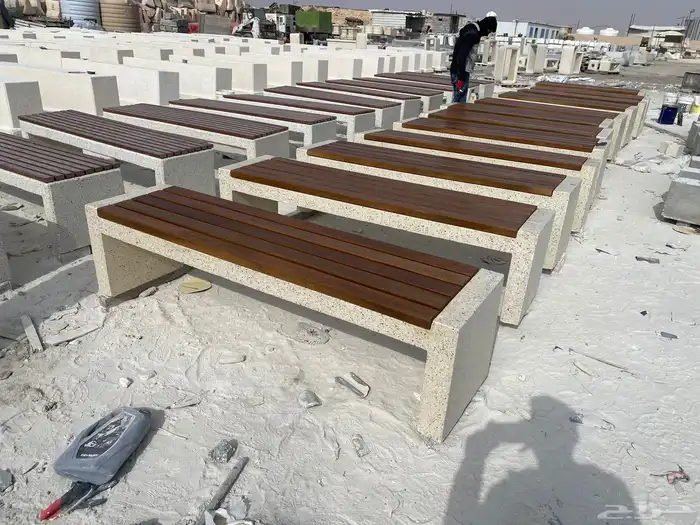 كراسي حدائق واسلال مهملات 54