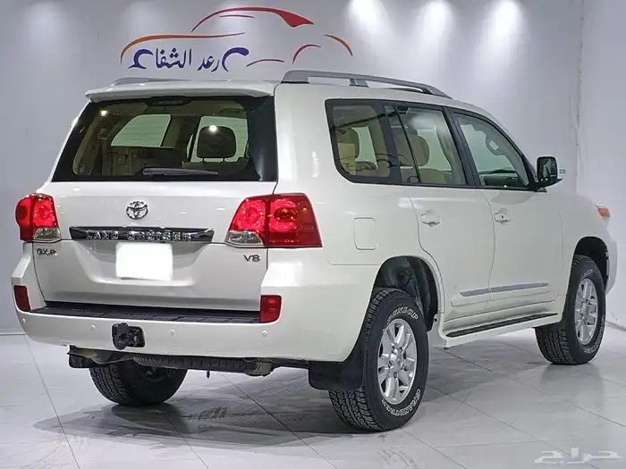 تويوتا لاندكروزر 2012 GXR (V8) 8