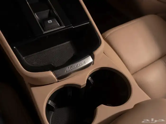 2024 Porsche Macan 16