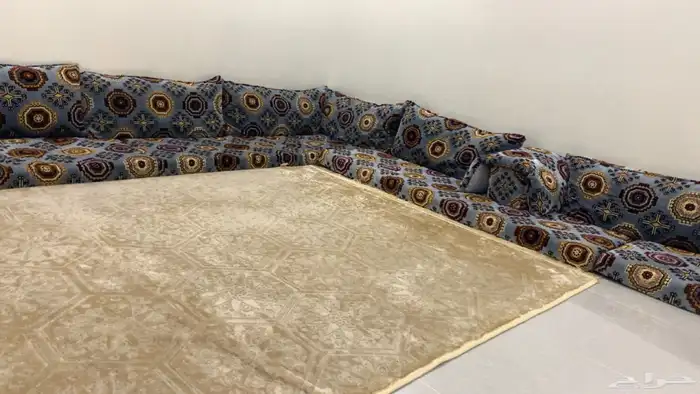 جلسة ارضية 0