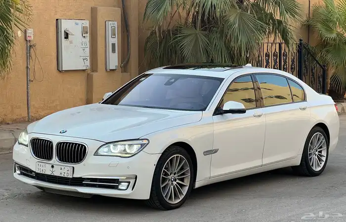 بي ام دبليو 750Li 2014 (بحالة ممتازة) 1