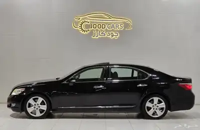 لكزس LS460 موديل 2010 بحالة ممتازة 3