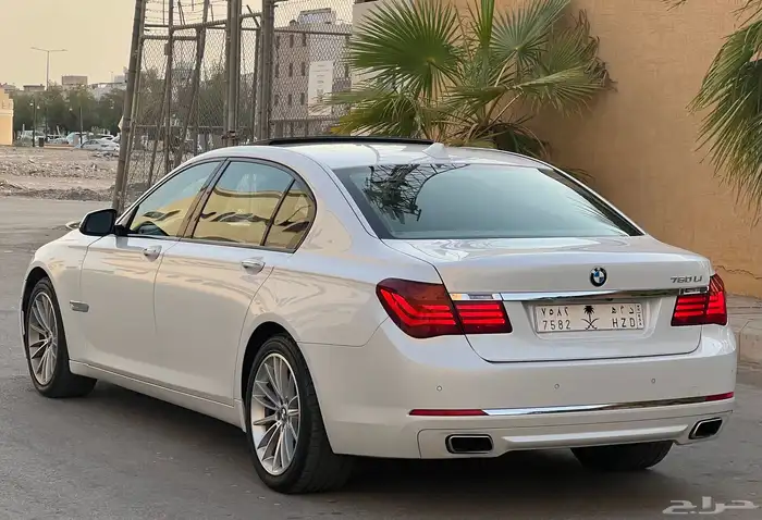 بي ام دبليو 750Li 2014 (بحالة ممتازة) 8