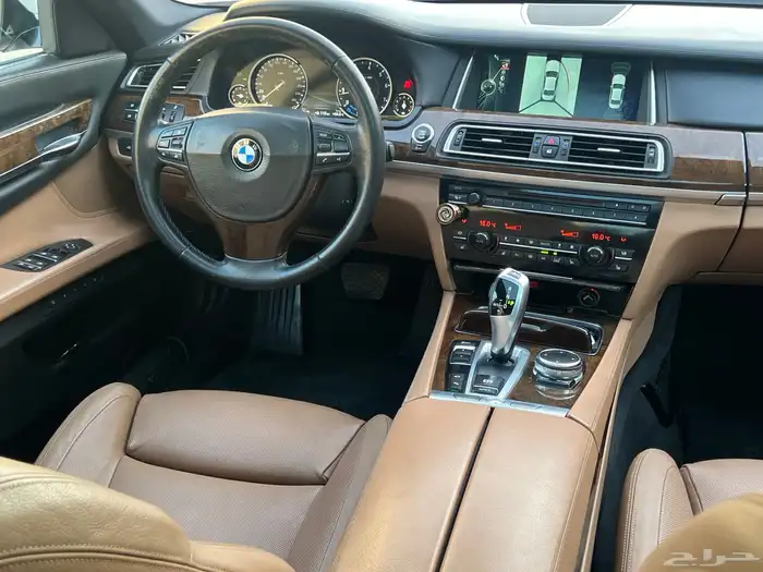 بي ام دبليو 750Li 2014 (بحالة ممتازة) 17