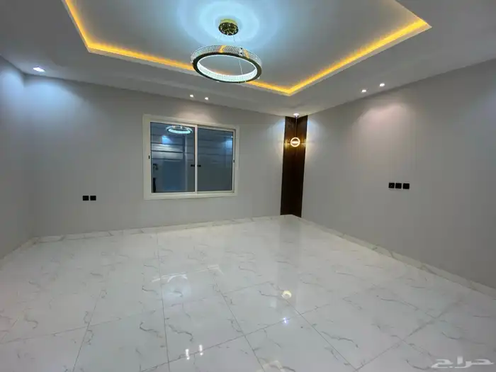 فيلا روف بدرج داخلي وخارجي طريق ال 100 ونادي ضمك 4