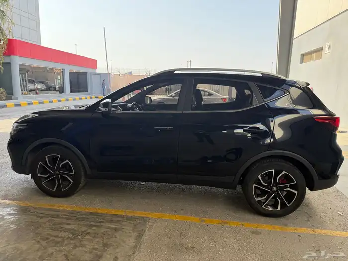 MG ZS 2022 turbo brand new wife car 8