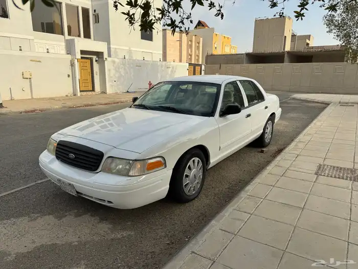 فورد فكتوريا 2010 بوليسي نظيف جدا 3