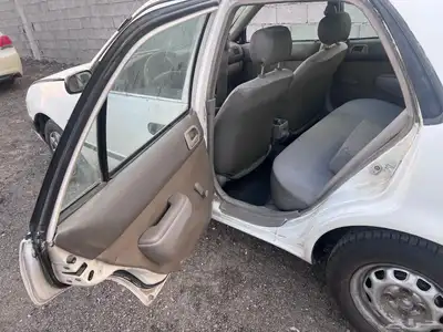 كرولا 2000 قطع بيع 4