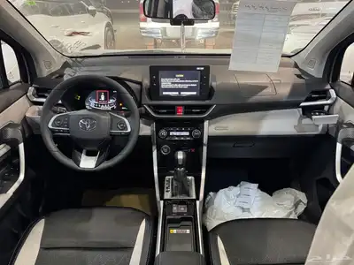 تويوتا فيلوز GLX بنزين 2025 5