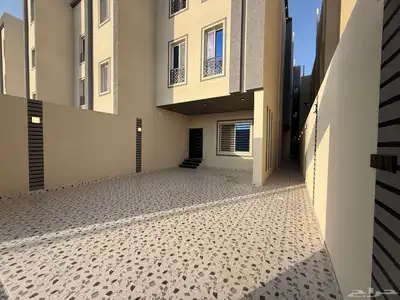 للبيع شقه ارضيه مساحات وسيعه واصل جميع الخدمات موقع جبار 2