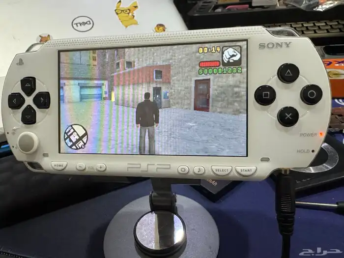 سوني psp1000 فيها 70 لعبة بحالة جيدة 7.5 من 10 4