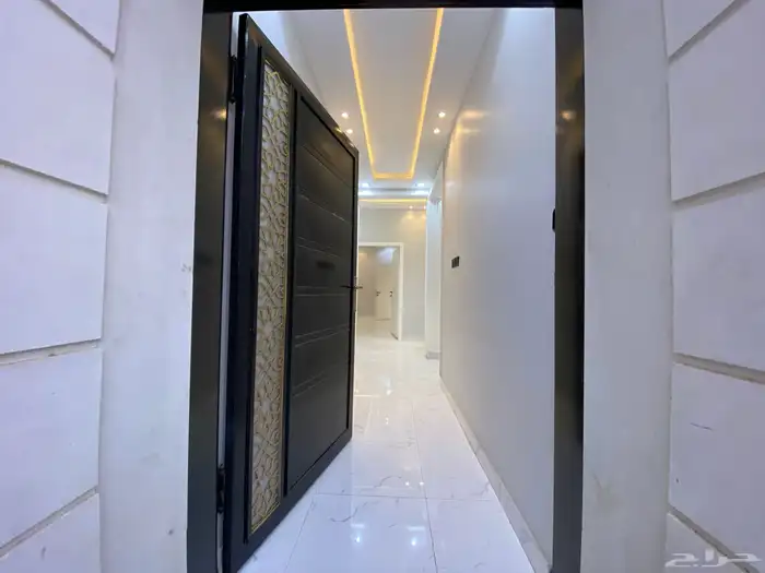 للبيع دور ارضي 6 غرف قريب من نادي ضمك وطريق ال 100 2