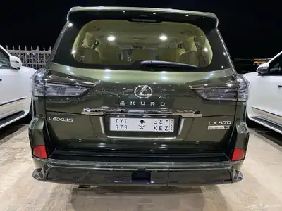 للبيع لكزس LX570 بلاك اديشن 2021 خليجي عداد قليل 65 الف 5