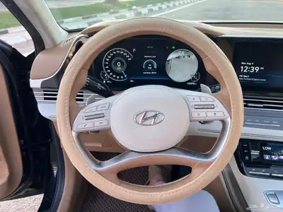 ازيرا بنزين 2020 فل كامل اعلي فئه 6 سلندر 26