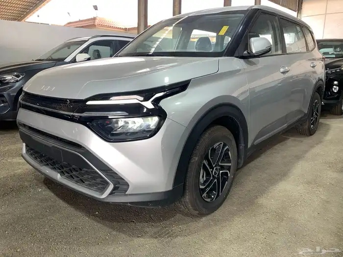 كيا كارينز 2025 نص فل 7 مقاعد بمواصفات اعلى و افضل سعر 3