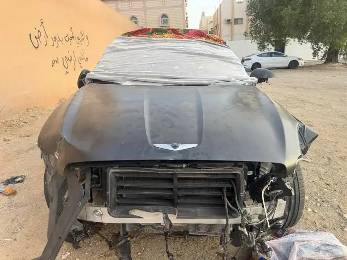 جينيسيس GV70 بريستيج بلس موديل 2023 مصدومه 3