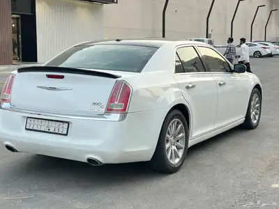 كرايزلر C300 هيمي موديل 2013 11