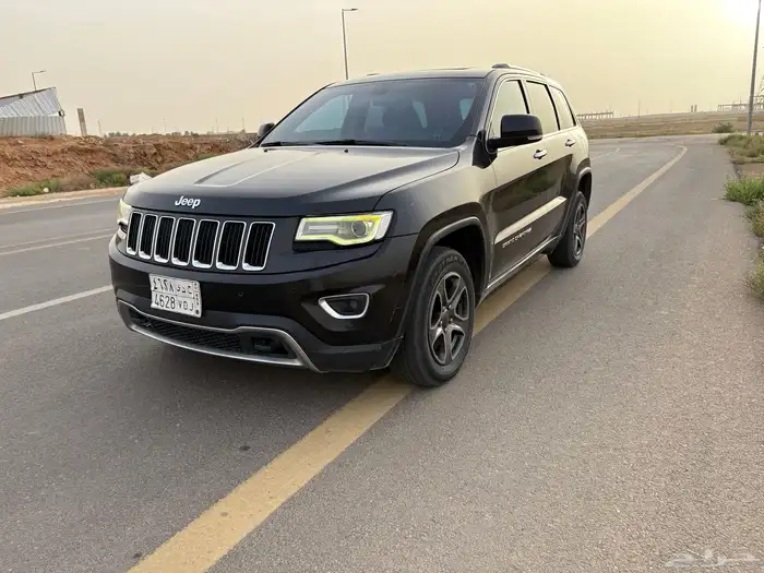 جراند شيروكي LIMITED   V8 هيمي 5.7 0