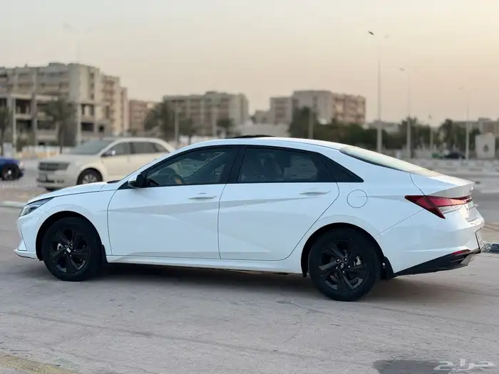 هونداي النترا 2023 نص فل سمارت شبه جديد 12