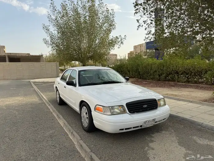 فورد فكتوريا 2010 بوليسي نظيف جدا 1