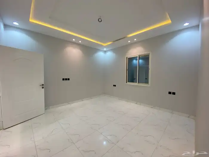 فيلا روف بدرج داخلي وخارجي طريق ال 100 ونادي ضمك 7