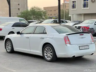 كرايزلر C300 هيمي موديل 2013 8