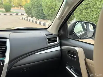 ميتسوبيشي مونتيرو موديل 2020 فل كامل 36