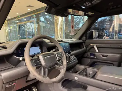 LAND ROVER DEFENDER 2023 V8 4