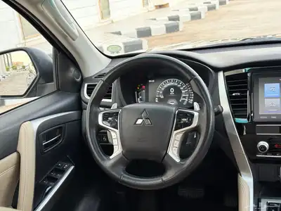 ميتسوبيشي مونتيرو موديل 2020 فل كامل 35