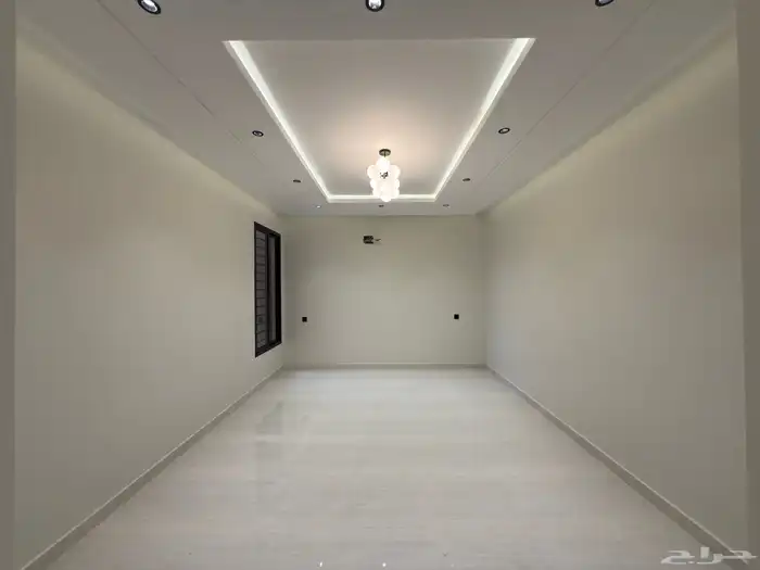 للبيع ادوار ارضيه بحوش وروفات علويه بدرج داخلى وخارجي 23