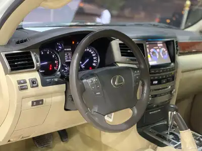 لكزس 2014 LX570 سعودي 8
