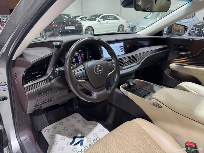 لكزس LS350L موديل 2018 فل كامل مستعمل . 7