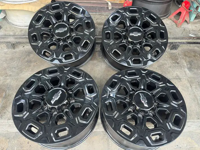 جنوط سلفرادو 8 مسمار اصلي وكاله مقاس 20 8