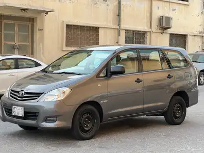تويوتا اينوفا موديل 2011 قمة النظافه 1