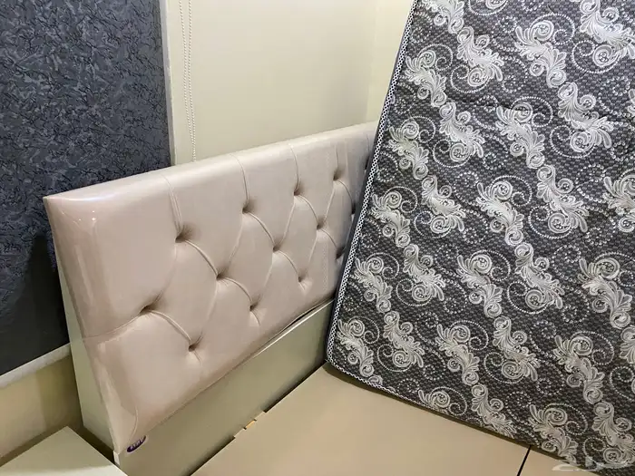 اثاث مستعمل بحالة جيدة 1