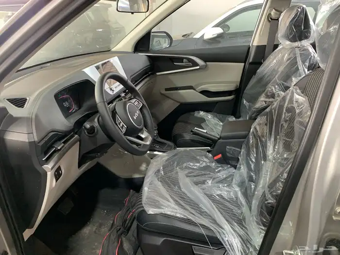 كيا كارينز 2025 نص فل 7 مقاعد بمواصفات اعلى و افضل سعر 8