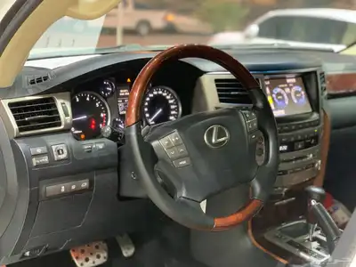 لكزس 2015 LX570DD خليجي 8