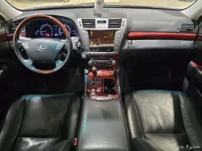 لكزس LS460 موديل 2010 بحالة ممتازة 16