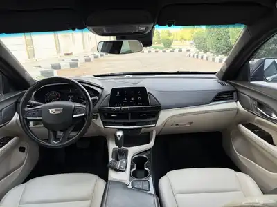 كاديلاك CT4 بحالة الوكاله منوة المستخدم 29