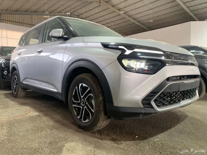 كيا كارينز 2025 نص فل 7 مقاعد بمواصفات اعلى و افضل سعر 1