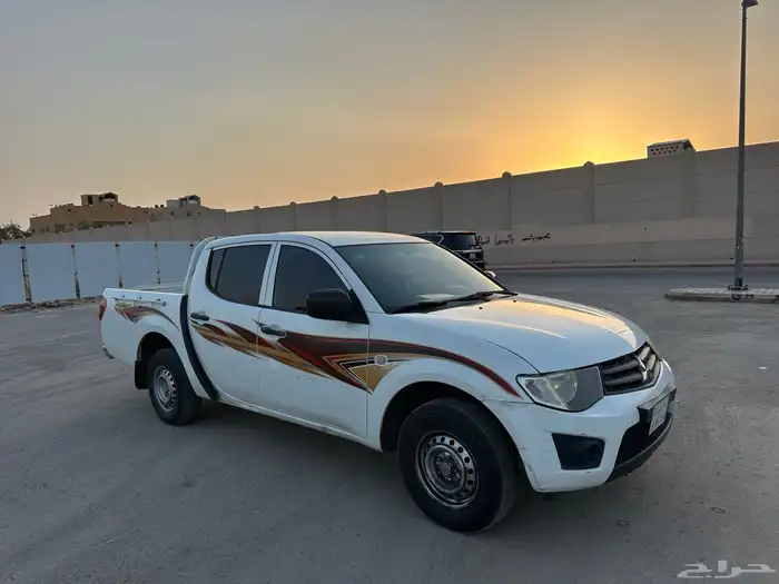 ميتسوبيشي L200 غمارتين 2014 عداد180 وكاله 2