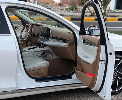 ازيرا بنزين 2020 فل كامل 4 سلندر 11