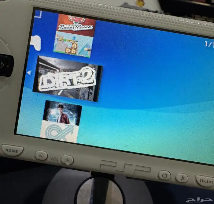 سوني psp1000 فيها 70 لعبة بحالة جيدة 7.5 من 10 3