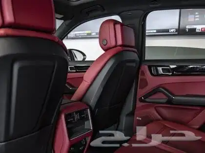 2022 PORSCHE CAYENNE 19