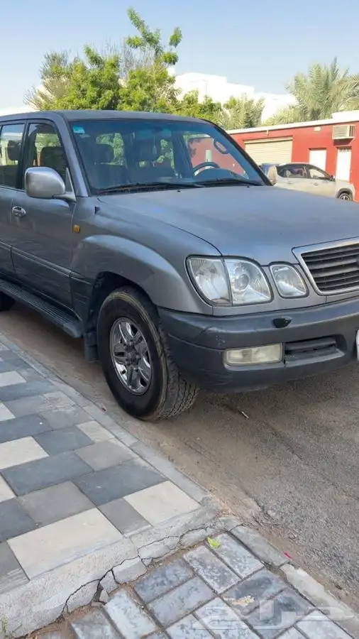 جيب لكزس 2002 رمادي 1