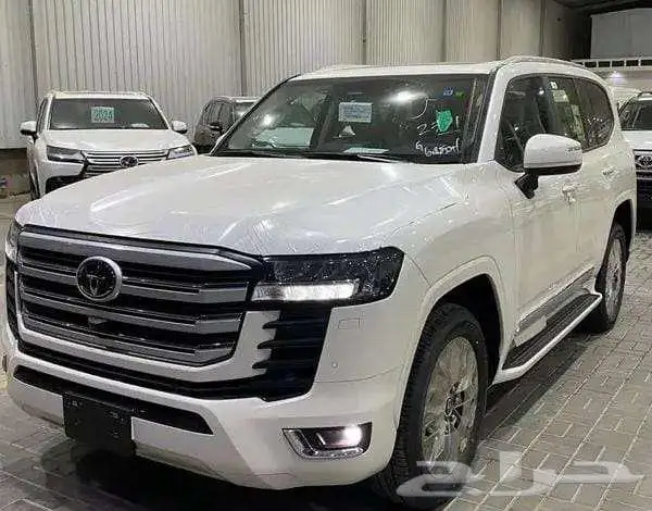 يتوفر لاندكروزر ديزل 2025 اصفار لمبيعات البنوك بأقل ربح0.35 6